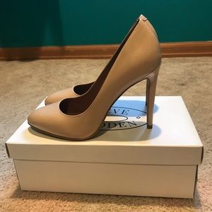 Steve Madden nude heels